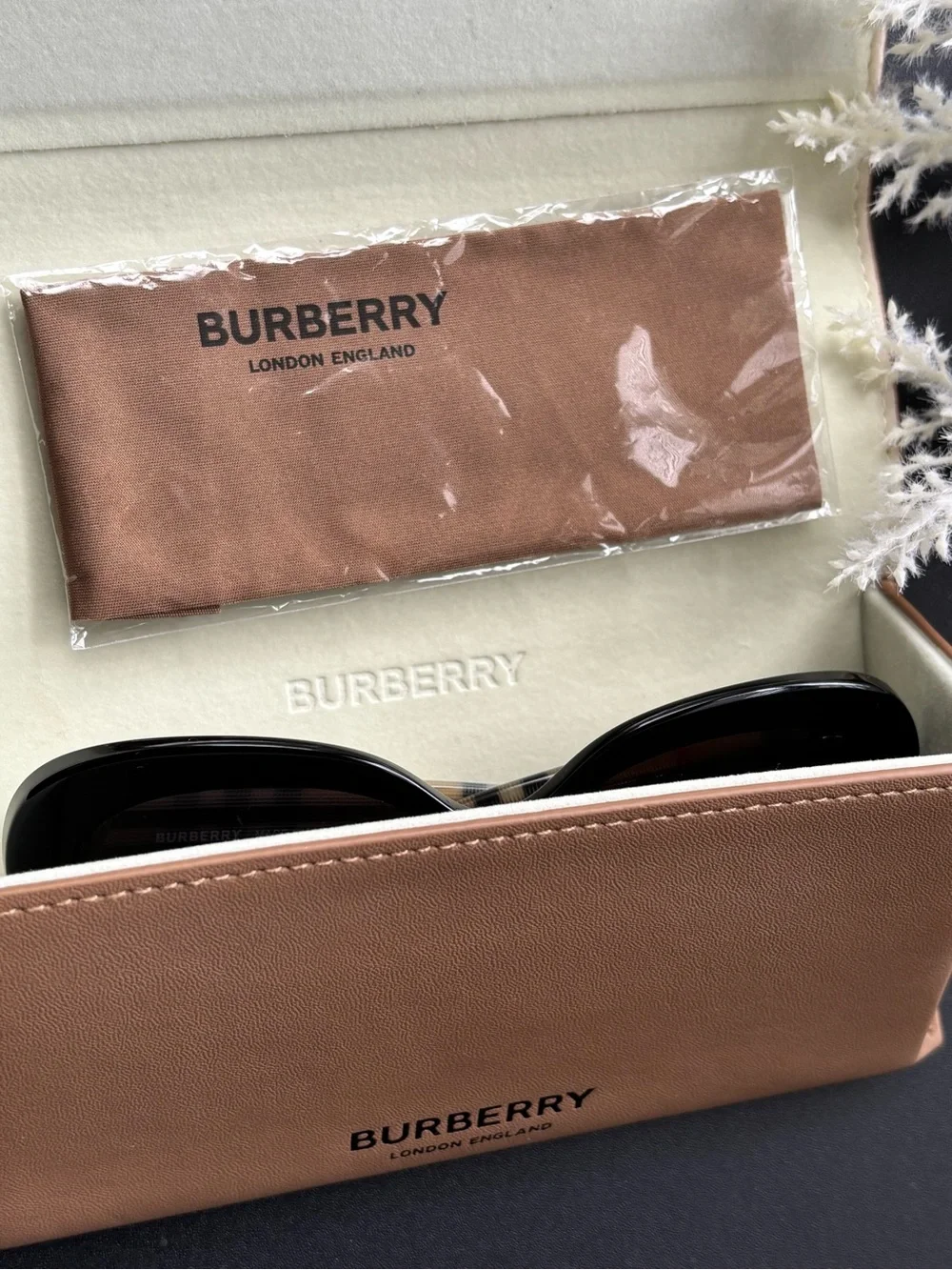 Burberry Beige Tan Leather case with Signature Nova Check Sunglasses